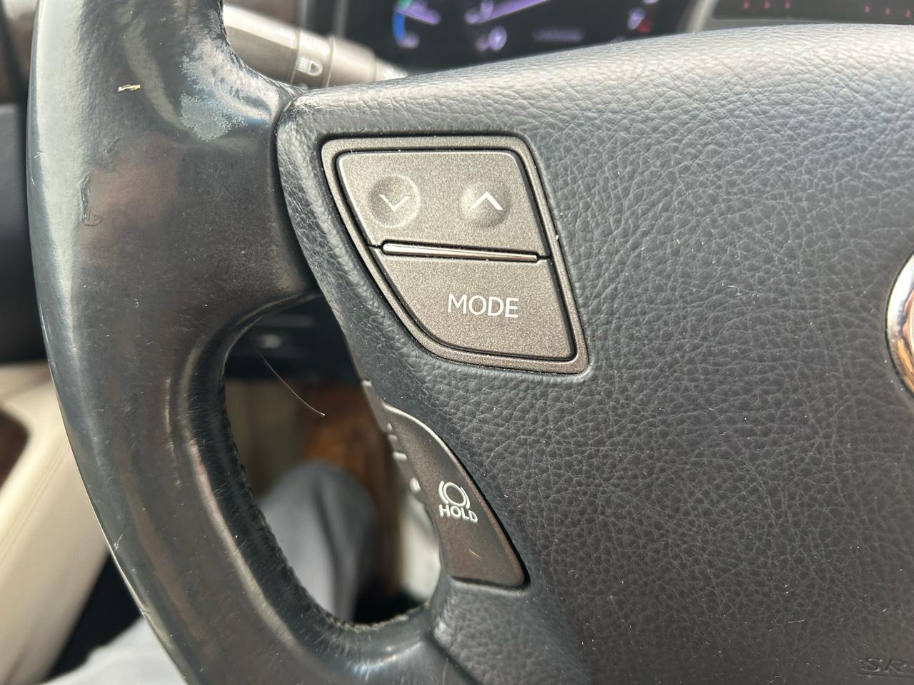 Lexus LS 600h L Luxury Sedan 2008