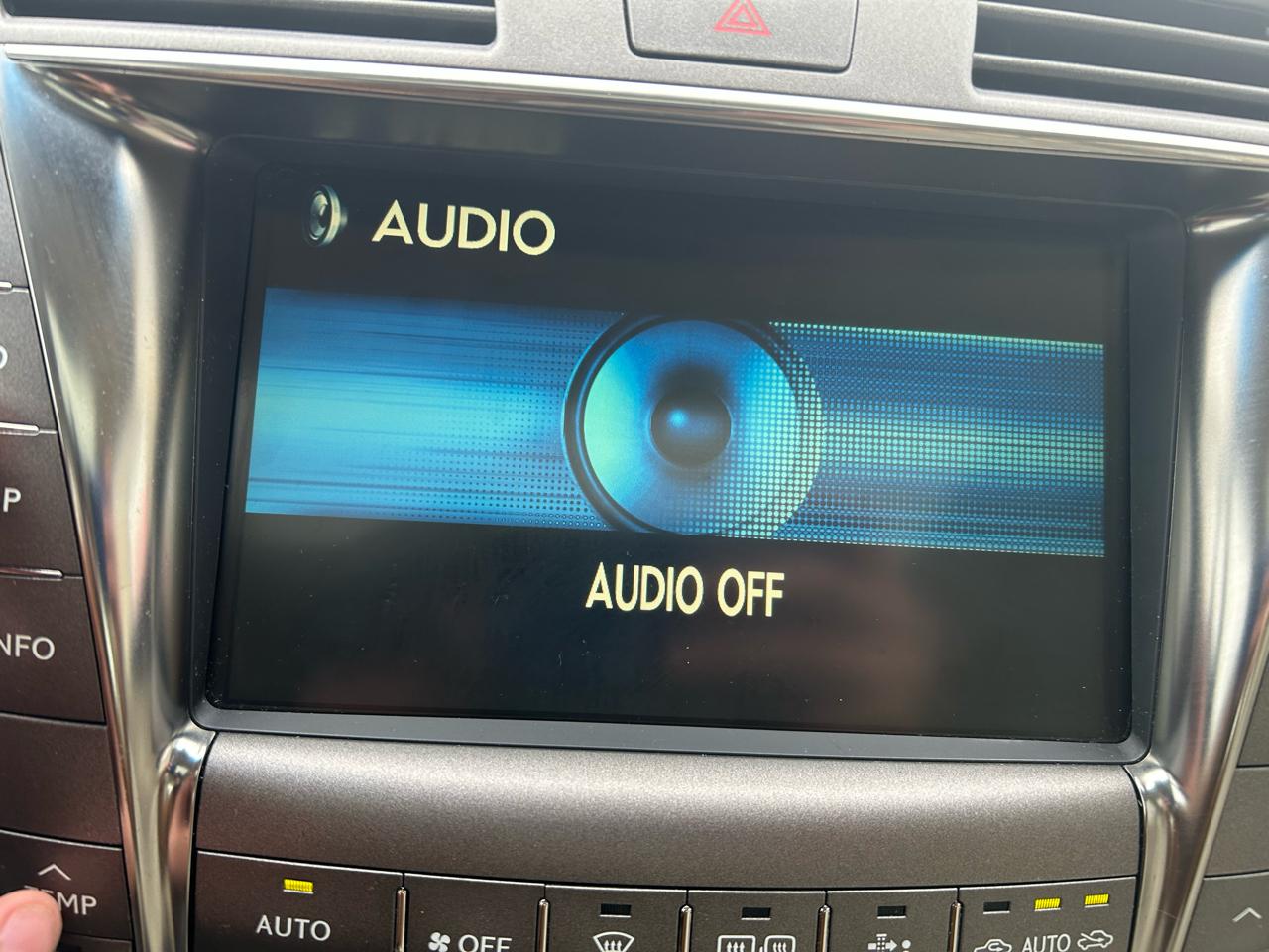 Lexus LS 600h L Luxury Sedan 2008