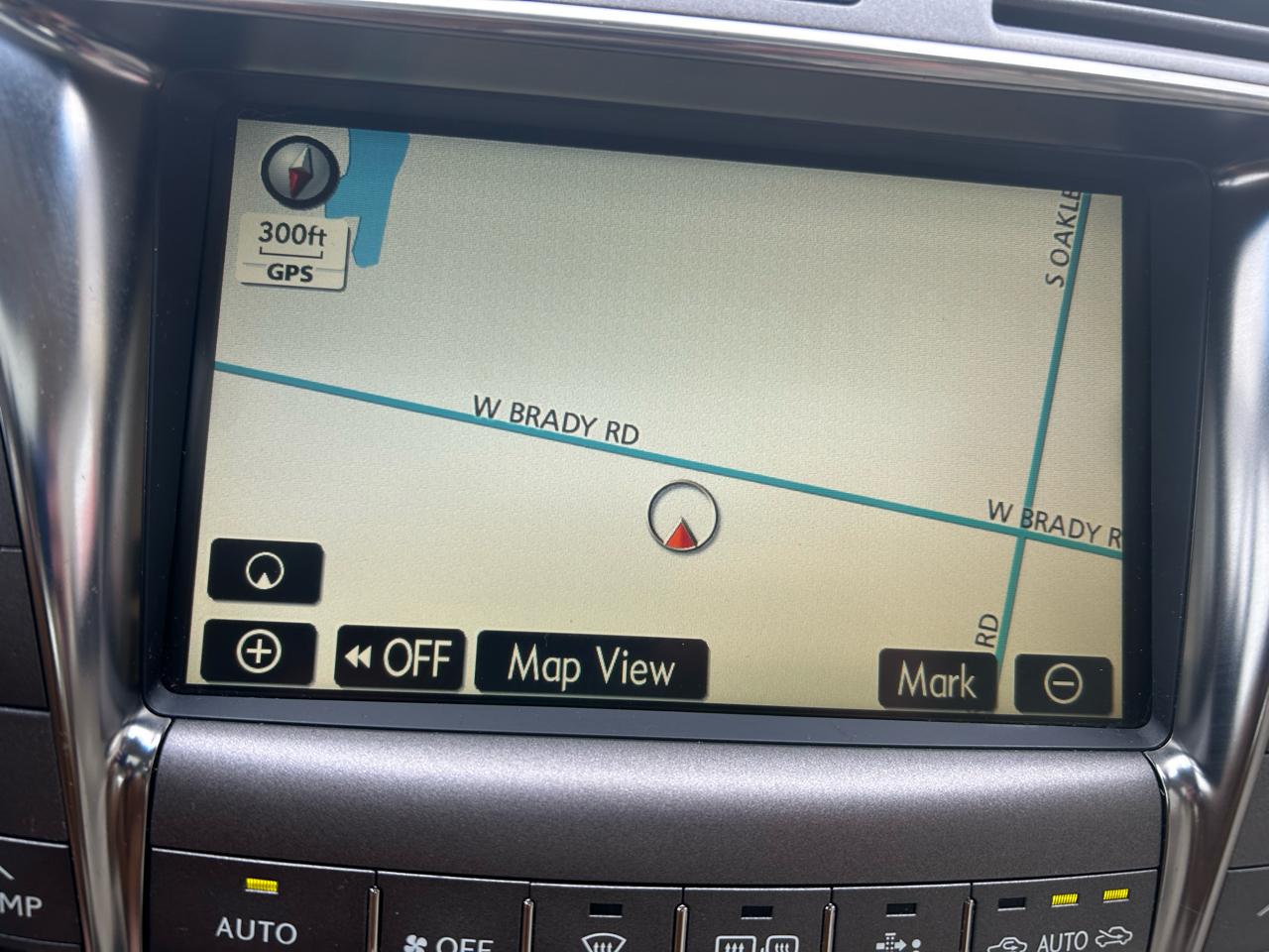 Lexus LS 600h L Luxury Sedan 2008