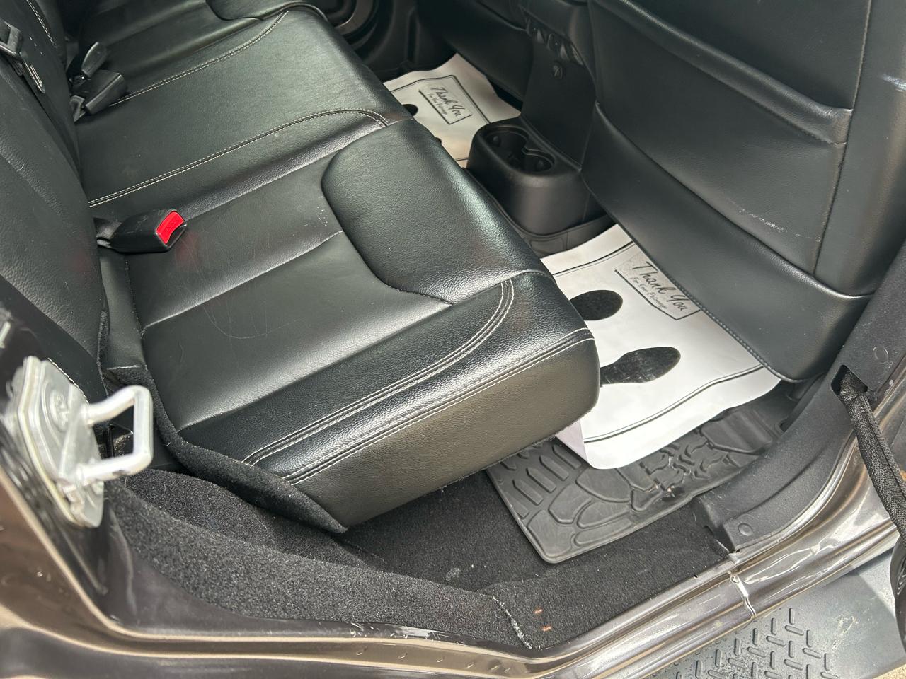 Jeep Wrangler Unlimited Sahara 4WD 2016