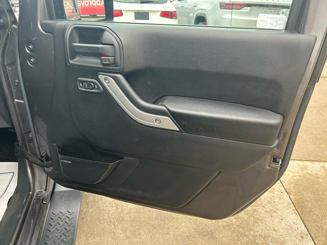 Jeep Wrangler Unlimited Sahara 4WD 2016