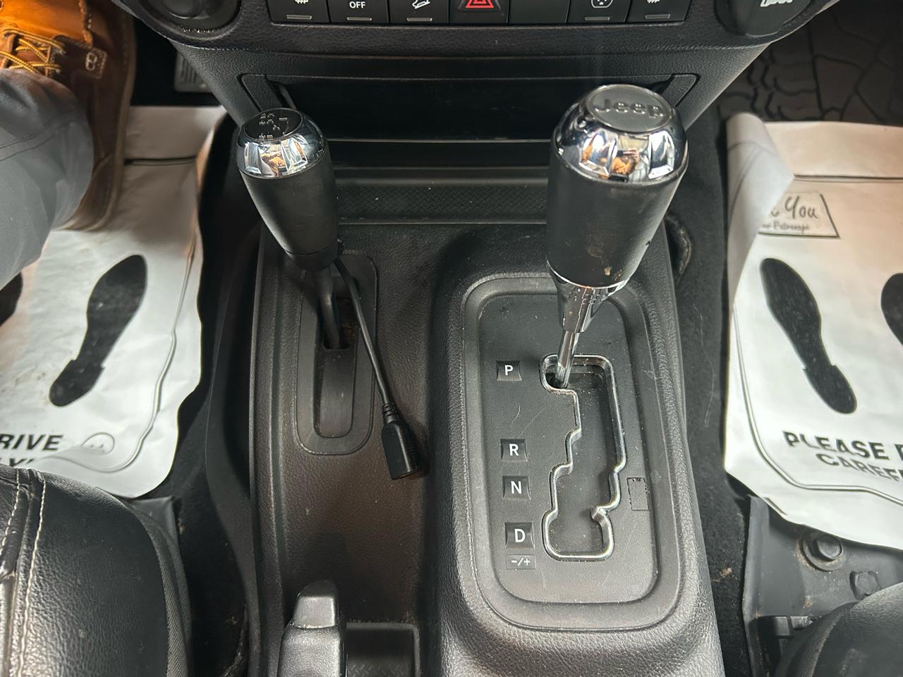 Jeep Wrangler Unlimited Sahara 4WD 2016