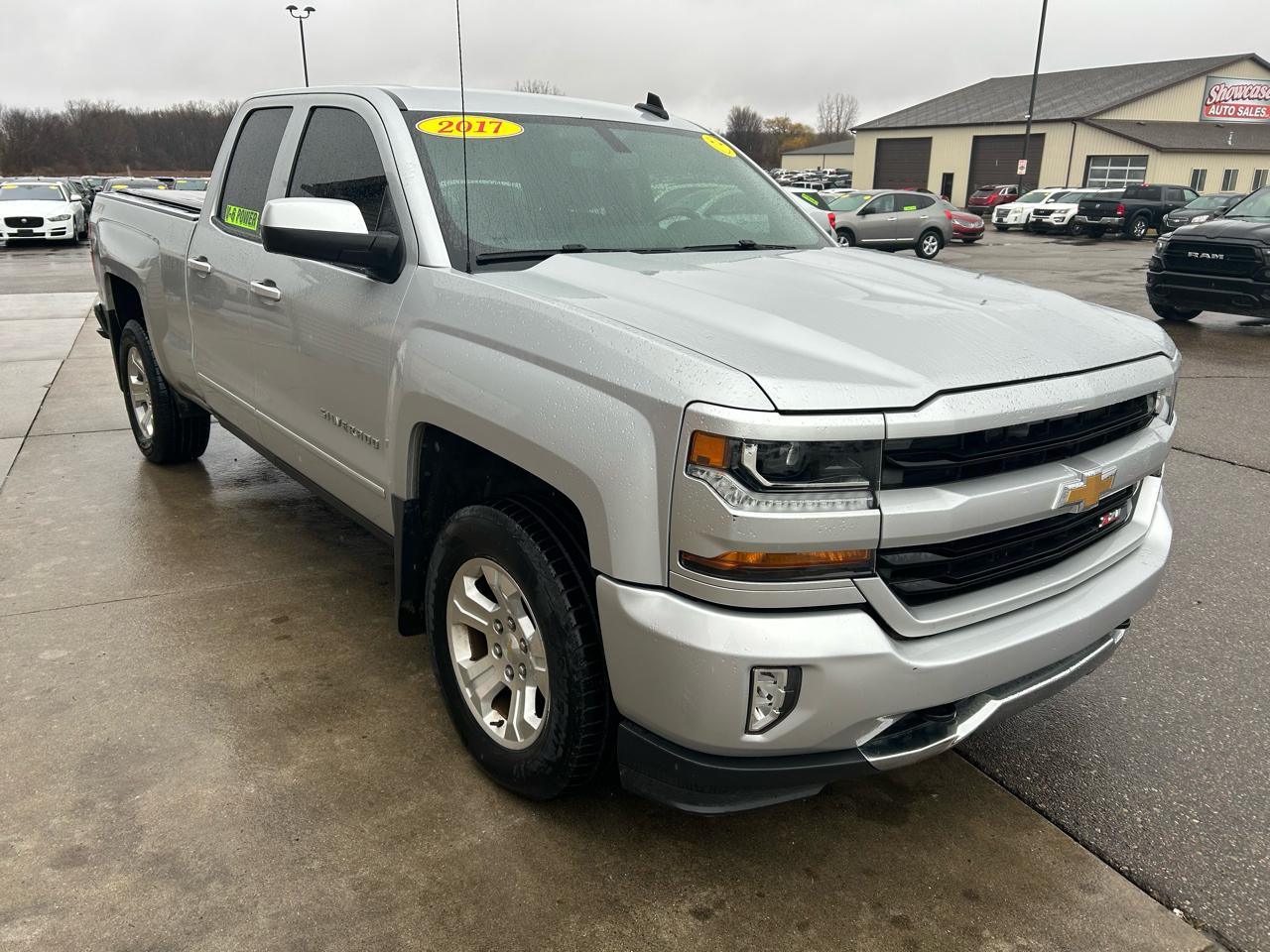 Chevrolet Silverado 1500 LT Double Cab 4WD 2017