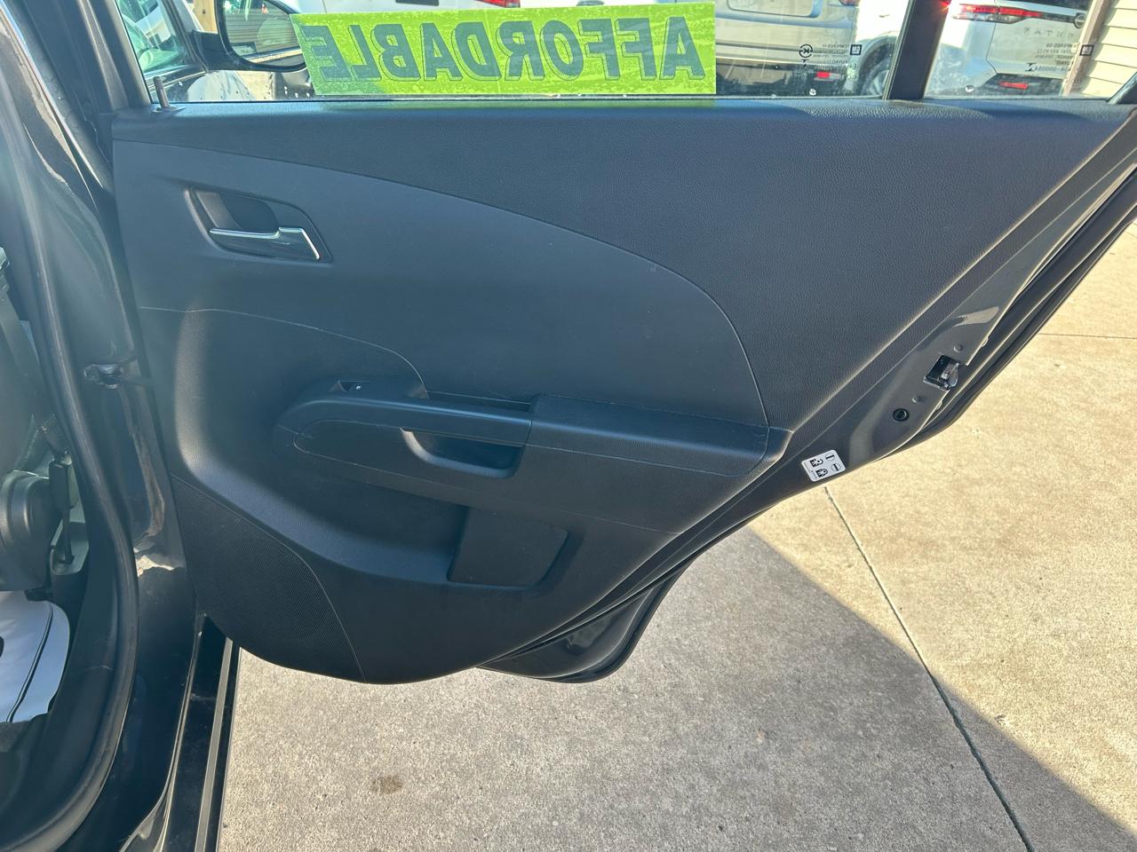 Chevrolet Sonic LT Auto Sedan 2017