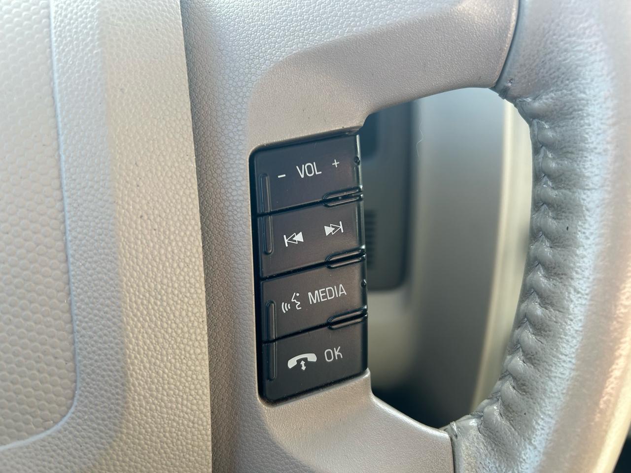 Ford Escape XLT 4WD 2012