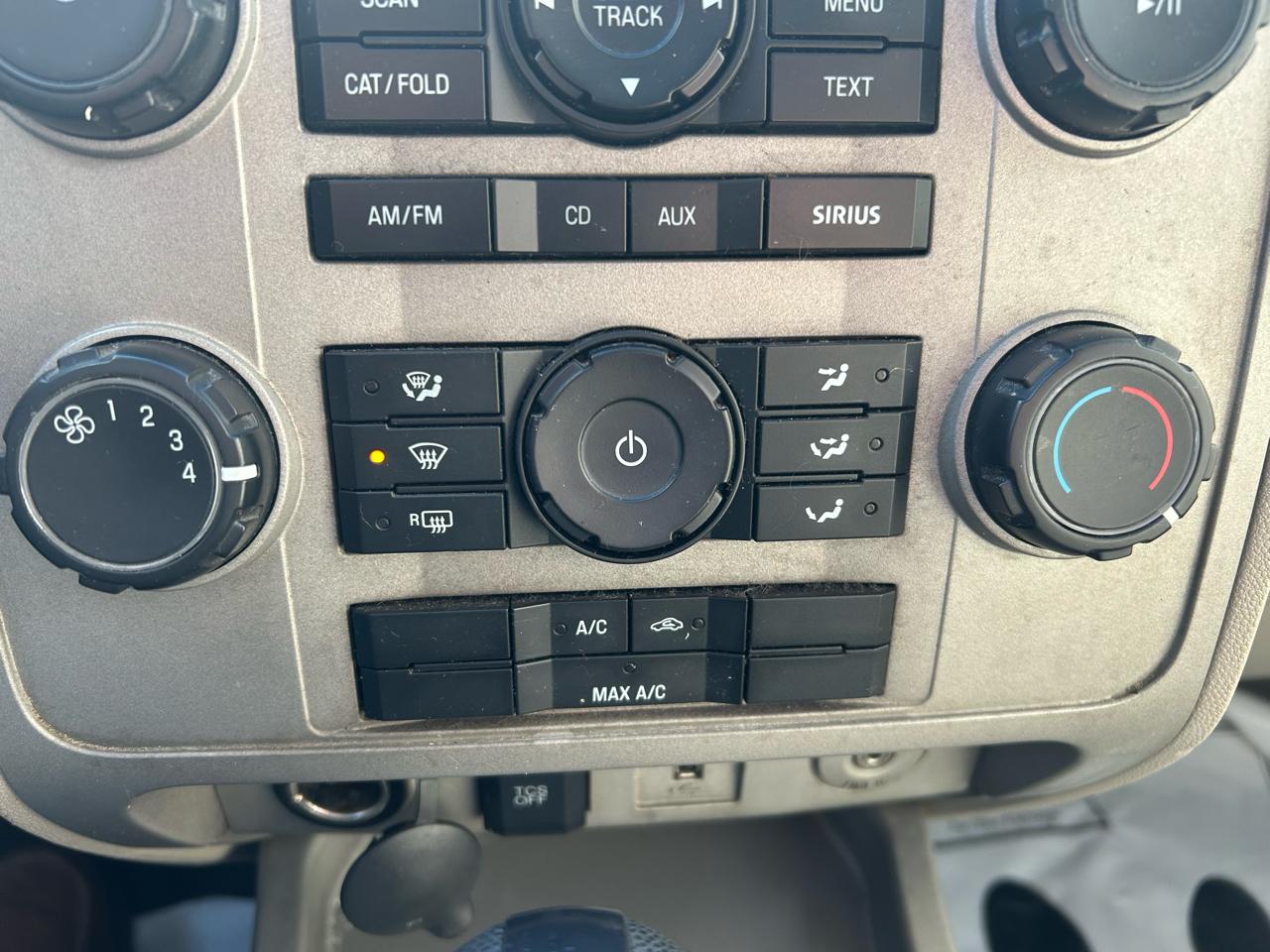 Ford Escape XLT 4WD 2012