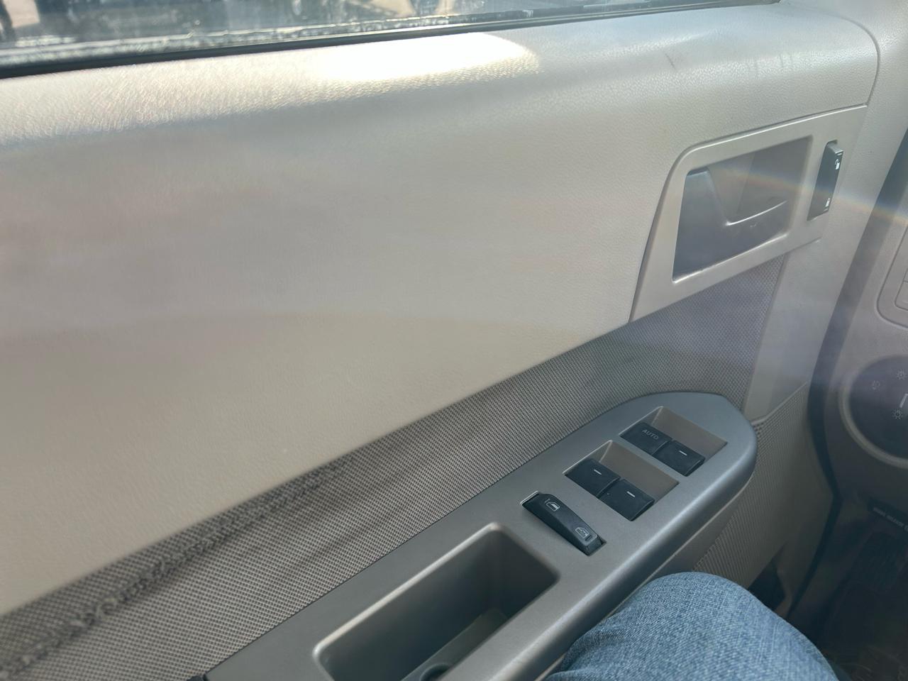 Ford Escape XLT 4WD 2012