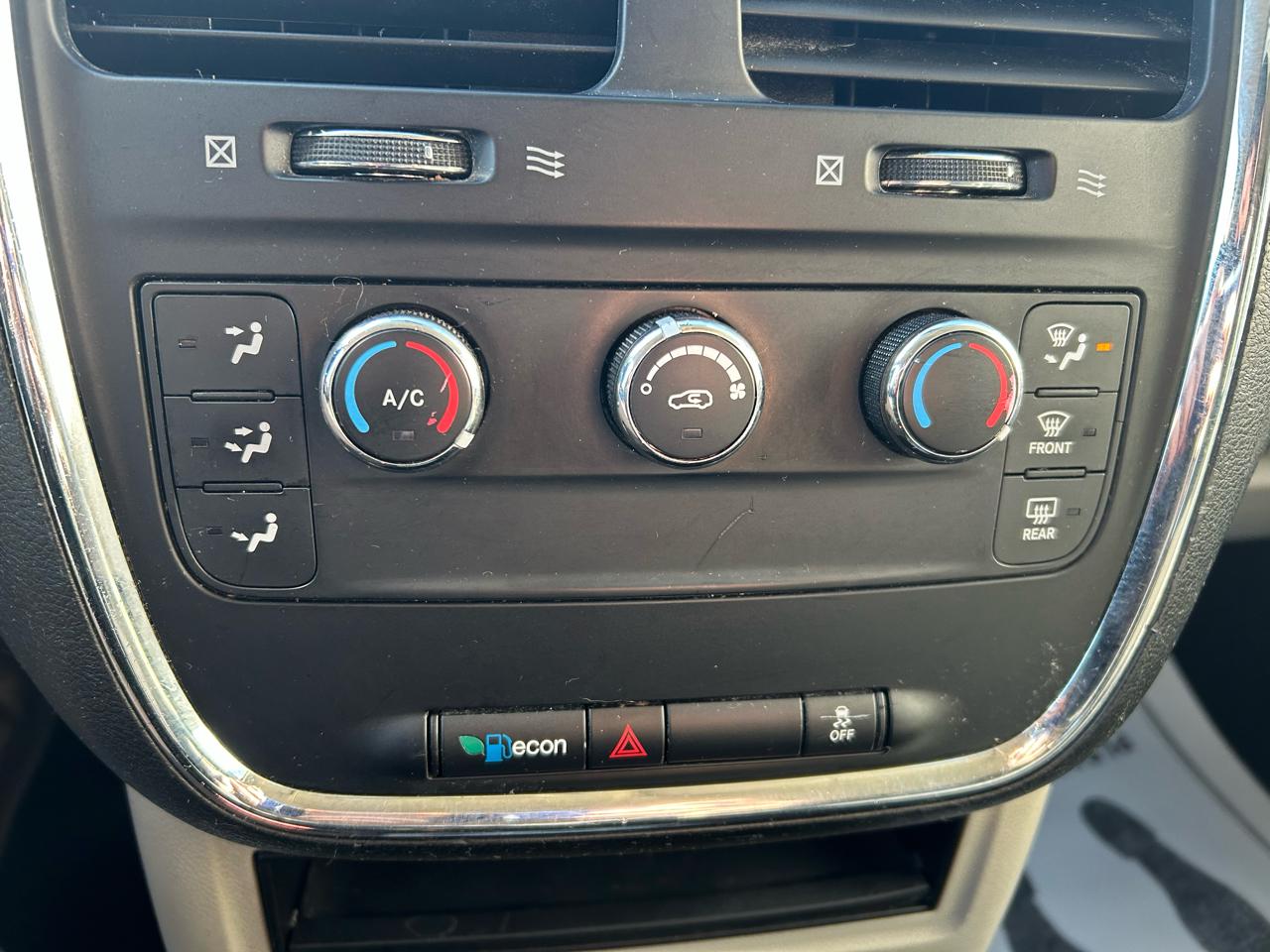 Dodge Grand Caravan SE 2014