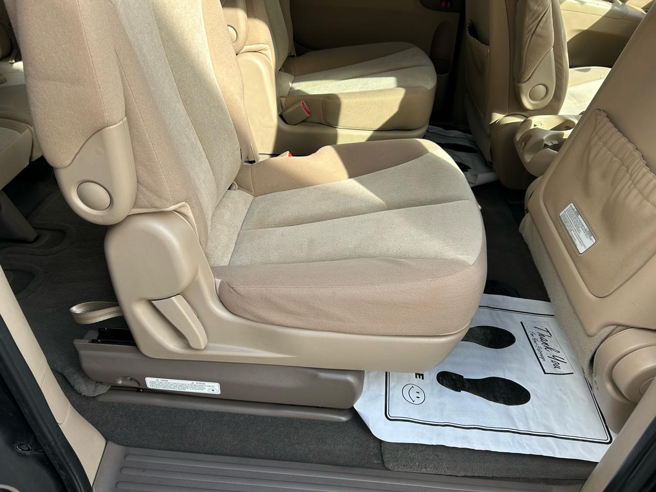 Kia Sedona LX LWB 2012