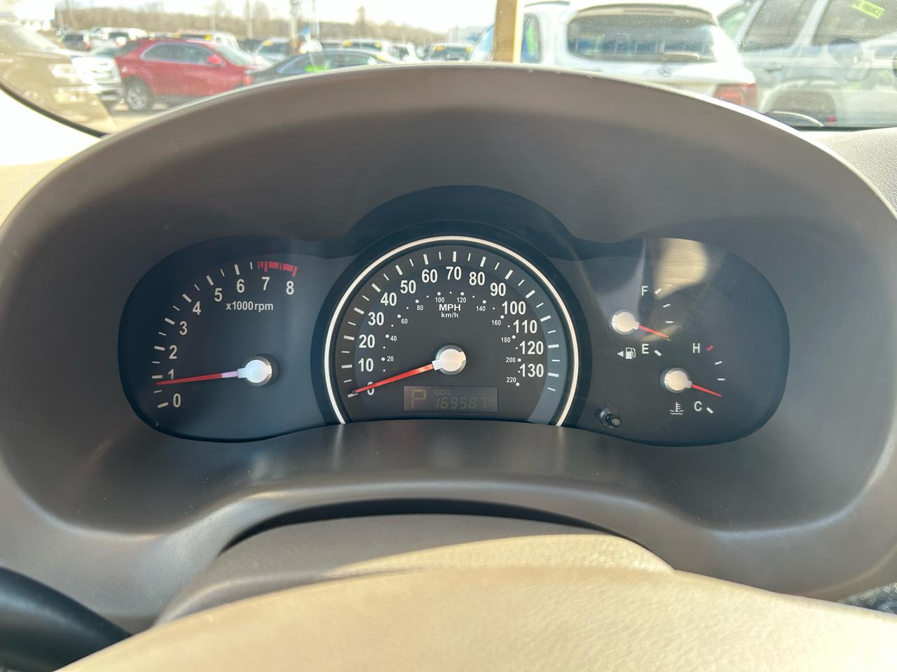 Kia Sedona LX LWB 2012