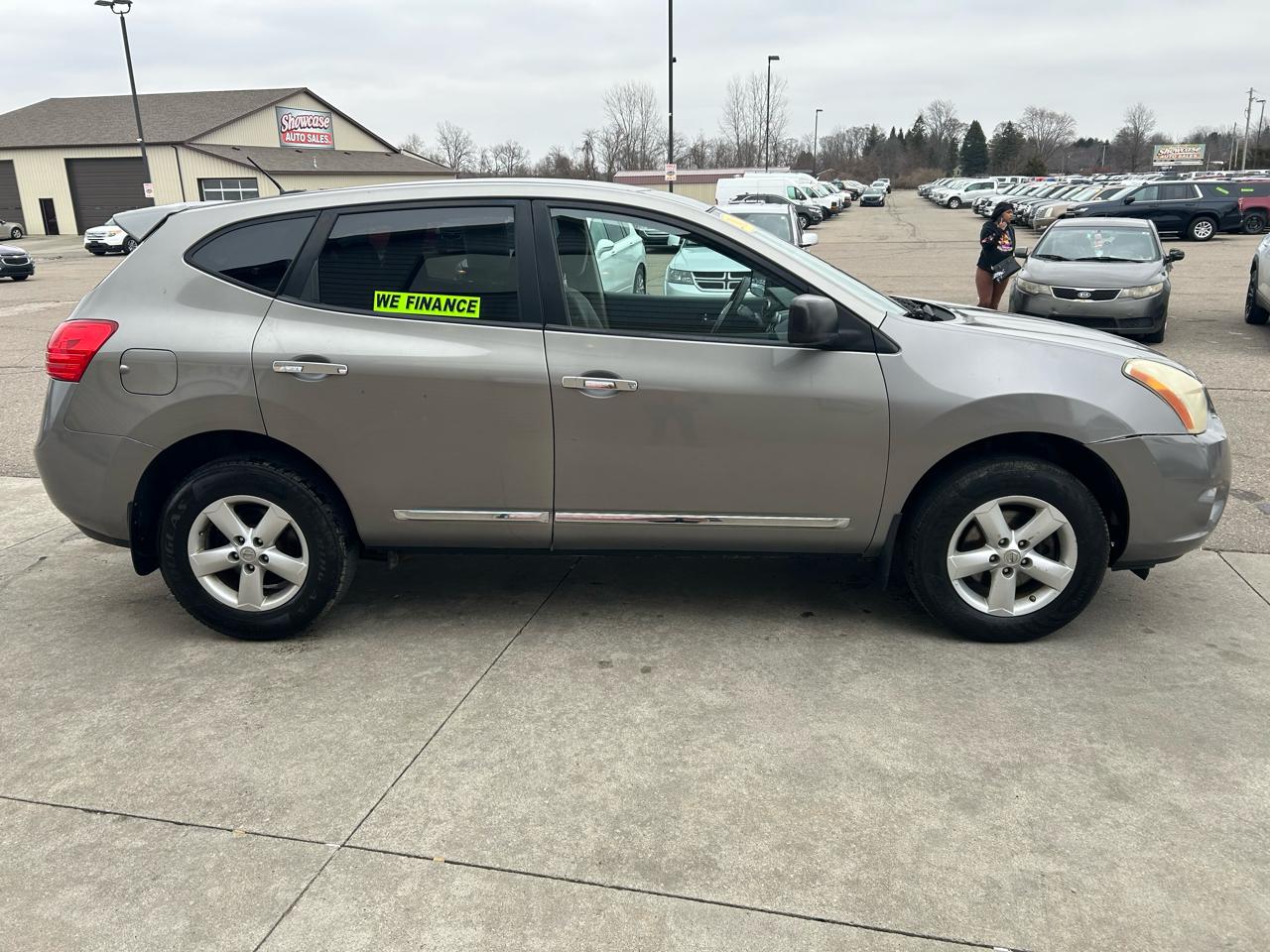 Nissan Rogue S AWD 2012