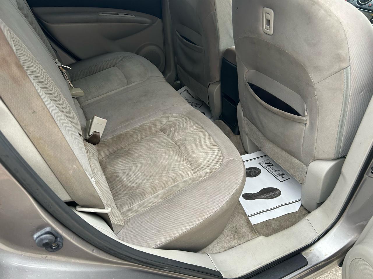 Nissan Rogue S AWD 2012