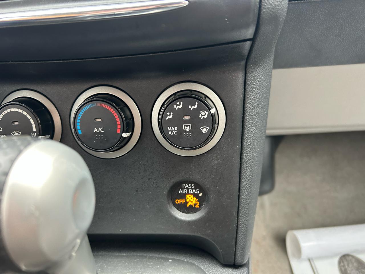 Nissan Rogue S AWD 2012