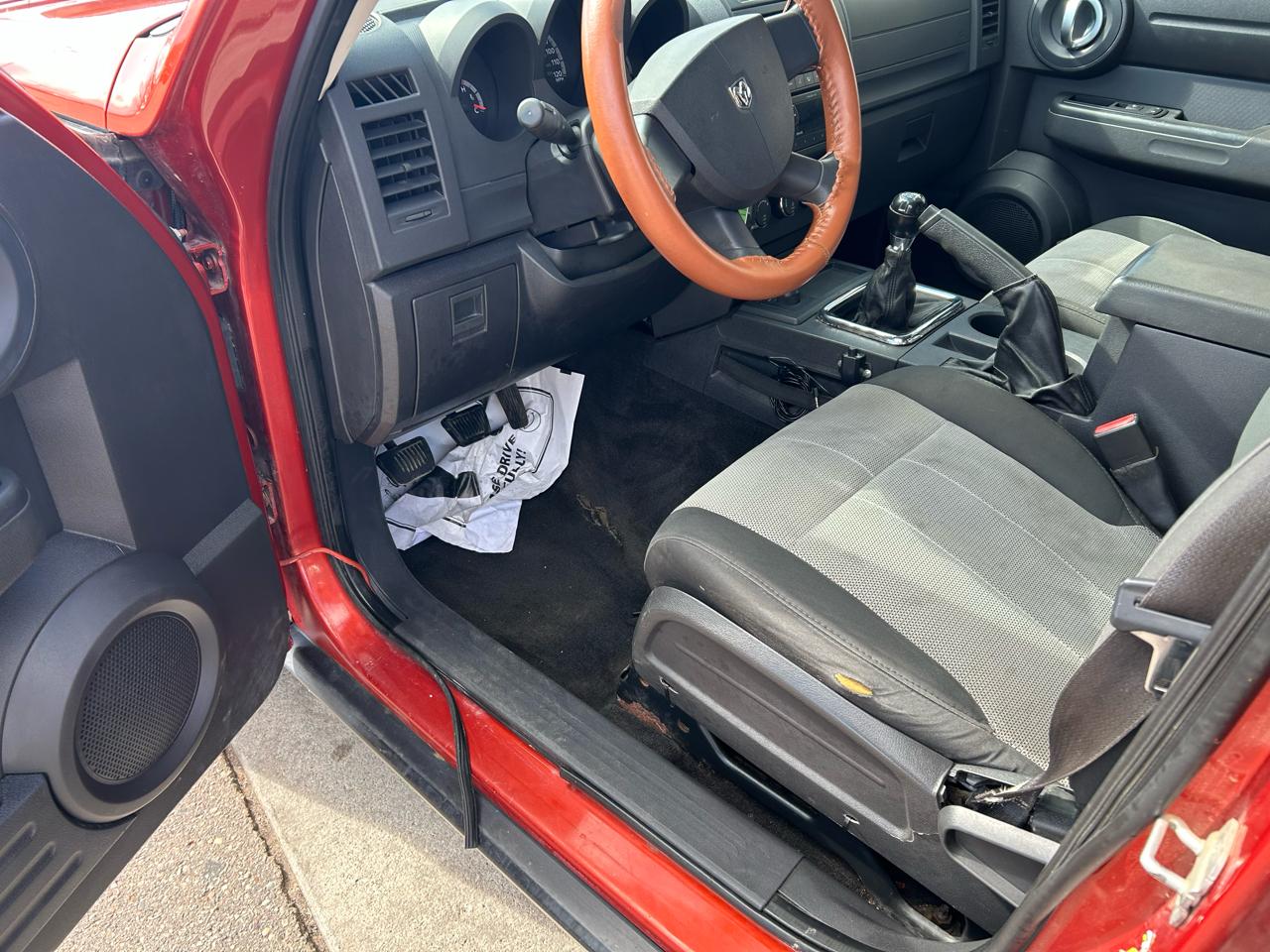 Dodge Nitro SXT 4WD 2008