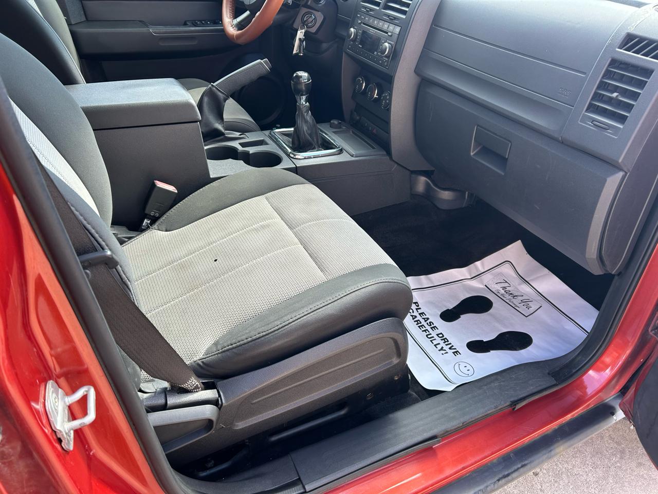 Dodge Nitro SXT 4WD 2008