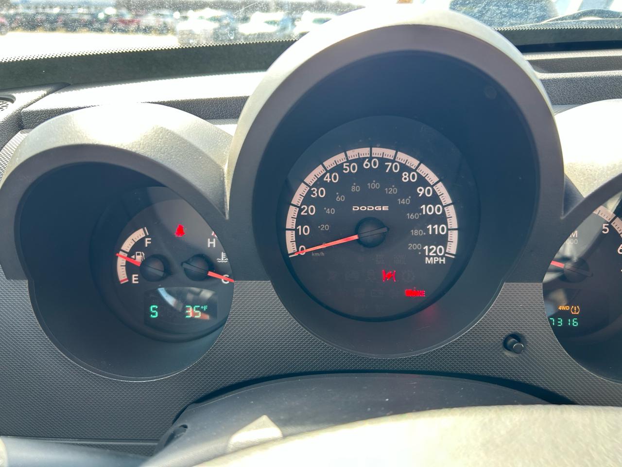 Dodge Nitro SXT 4WD 2008