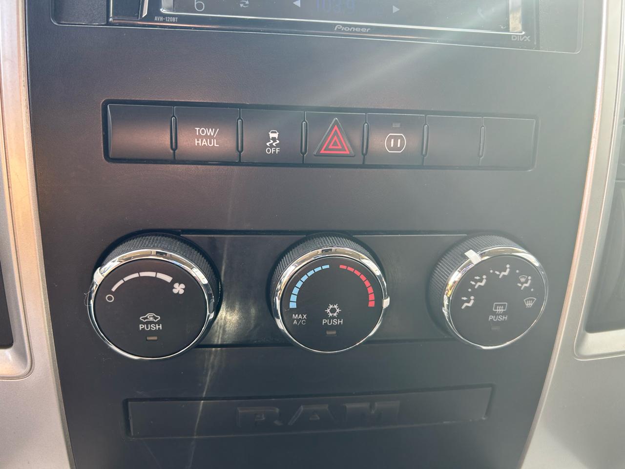 RAM 1500 Sport Quad Cab 4WD 2012