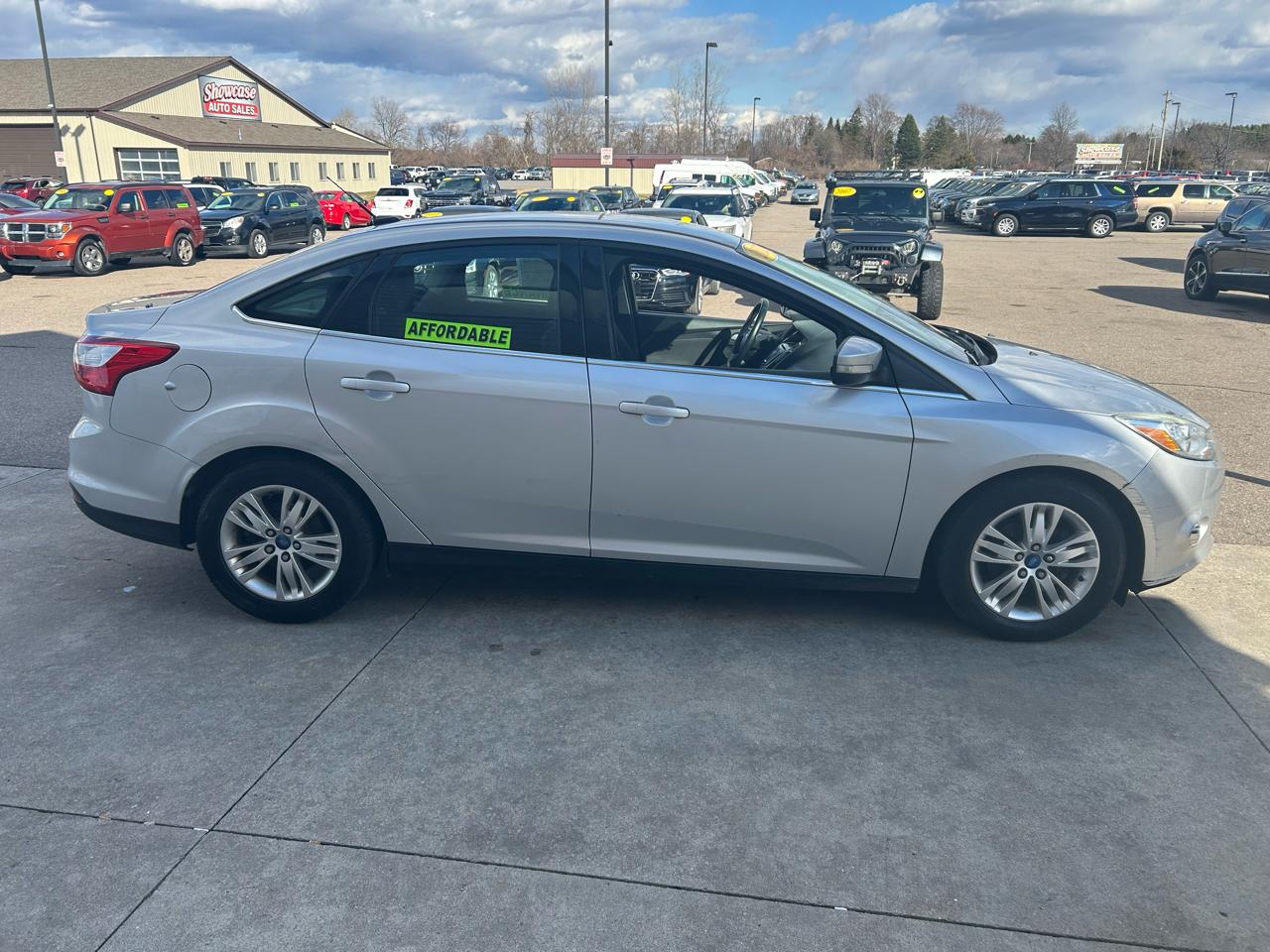 Ford Focus SEL Sedan 2012