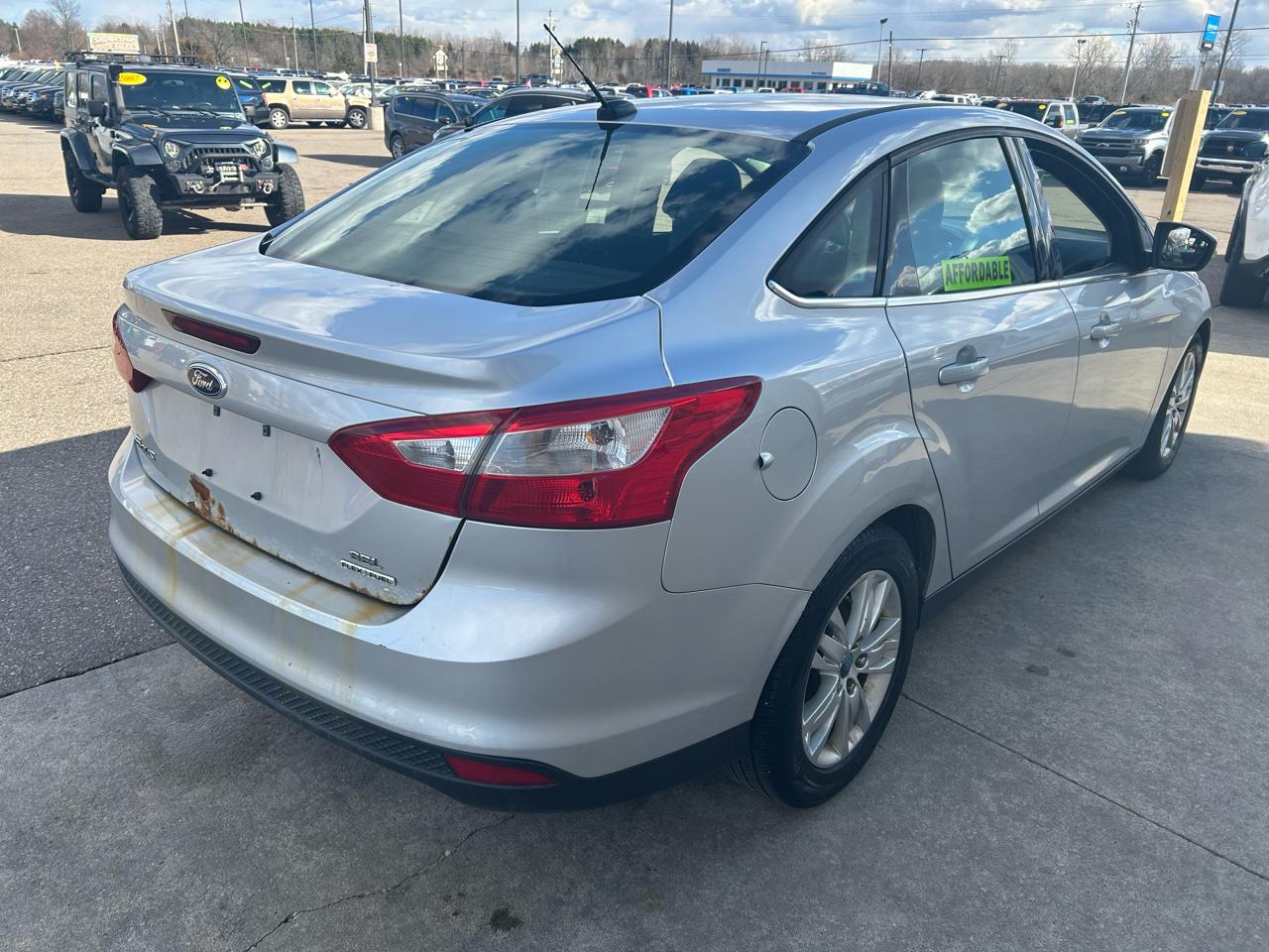 Ford Focus SEL Sedan 2012