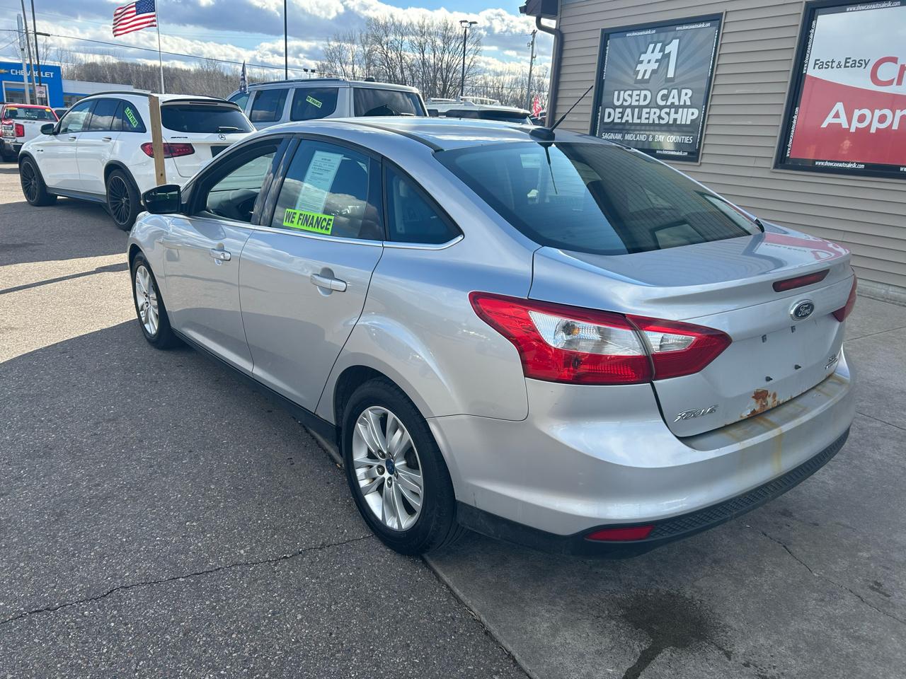 Ford Focus SEL Sedan 2012