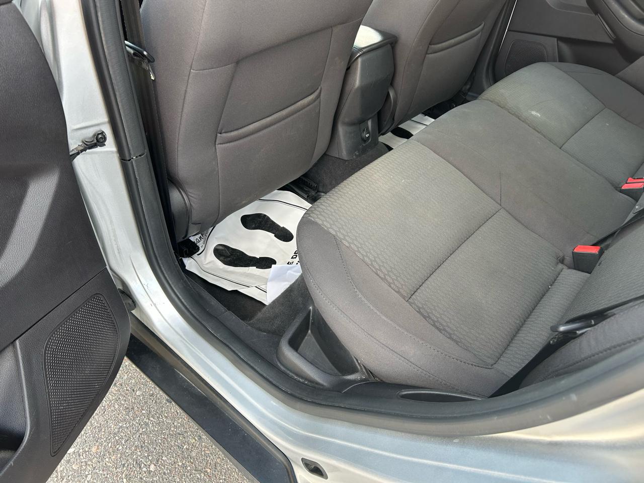 Ford Focus SEL Sedan 2012