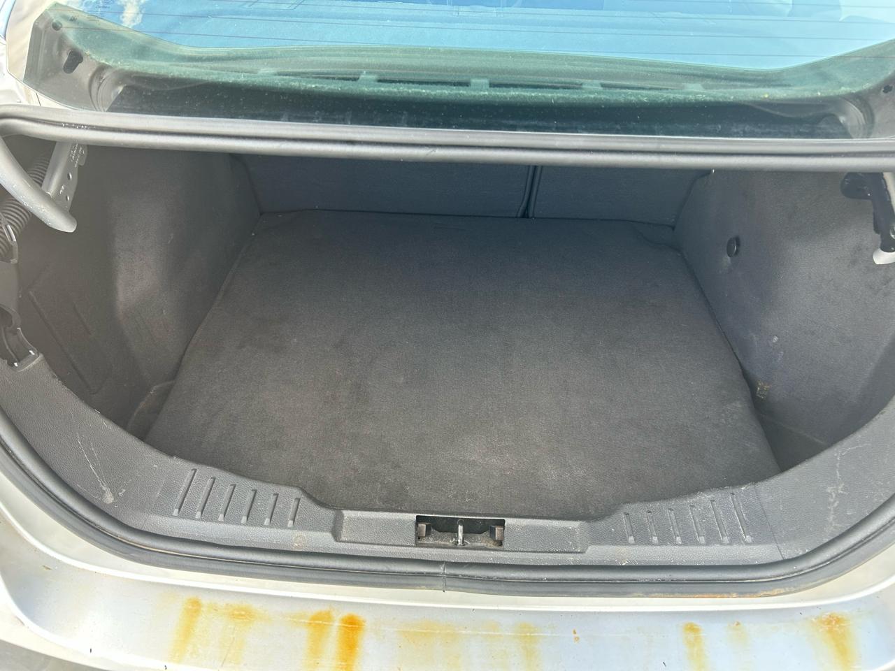 Ford Focus SEL Sedan 2012