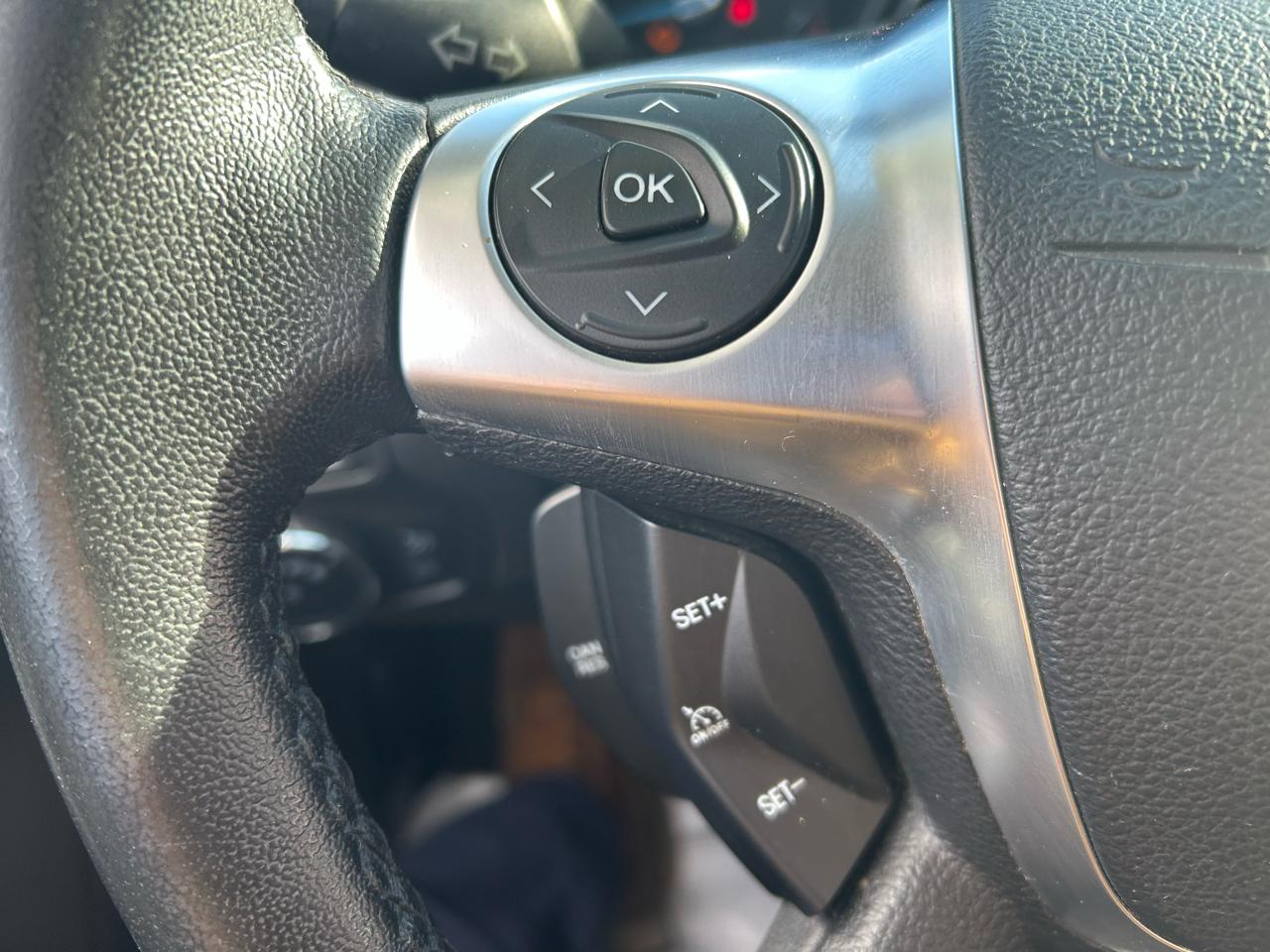 Ford Focus SEL Sedan 2012