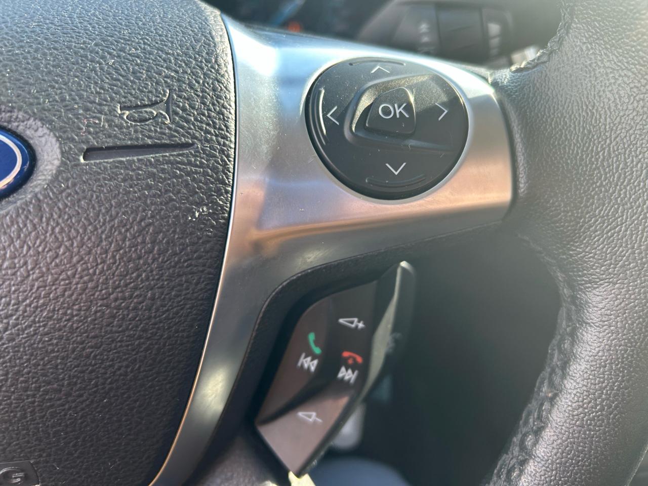 Ford Focus SEL Sedan 2012