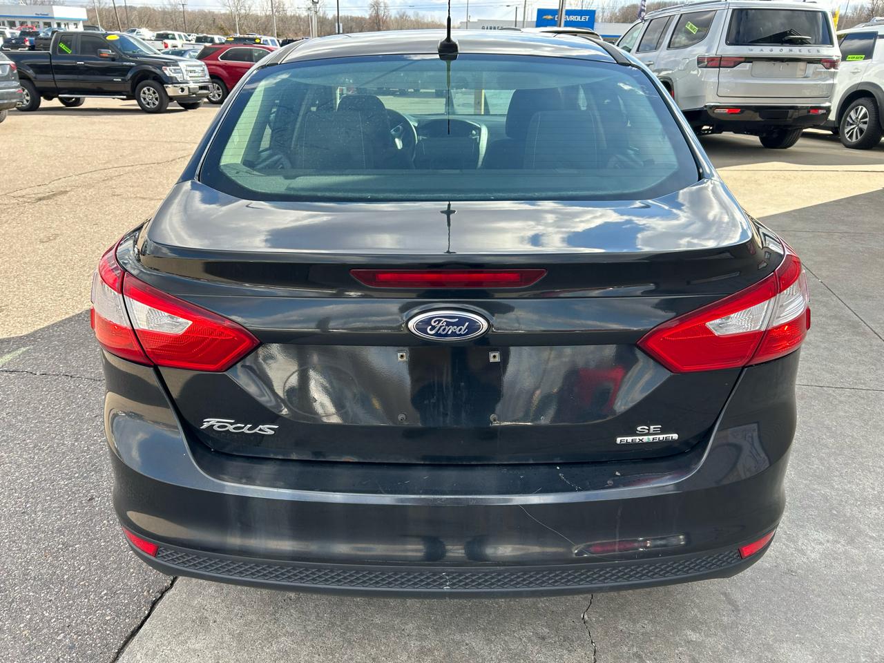 Ford Focus SE Sedan 2014