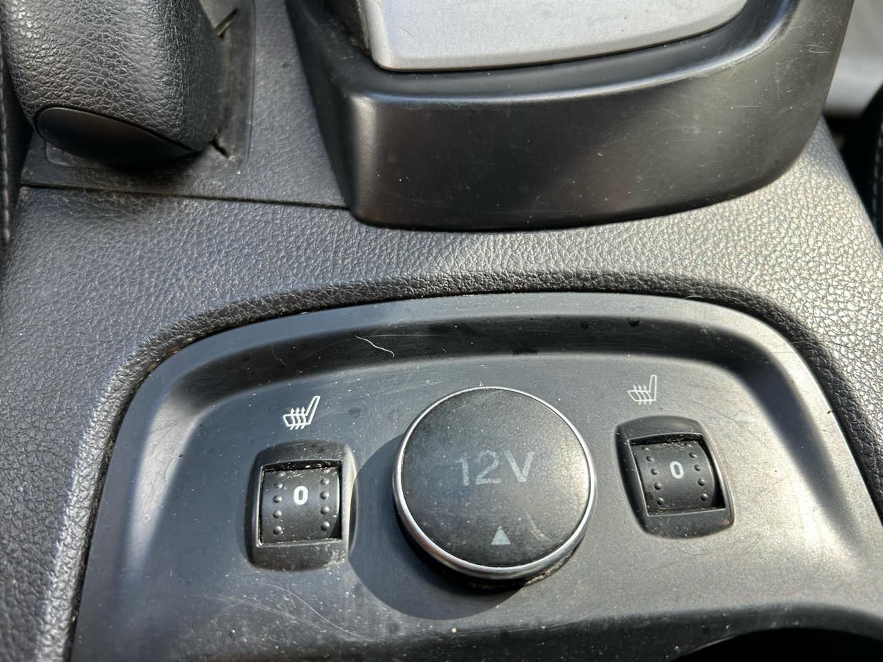 Ford Focus SE Sedan 2014