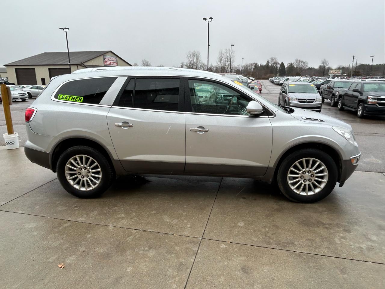 Buick Enclave Leather AWD 2012