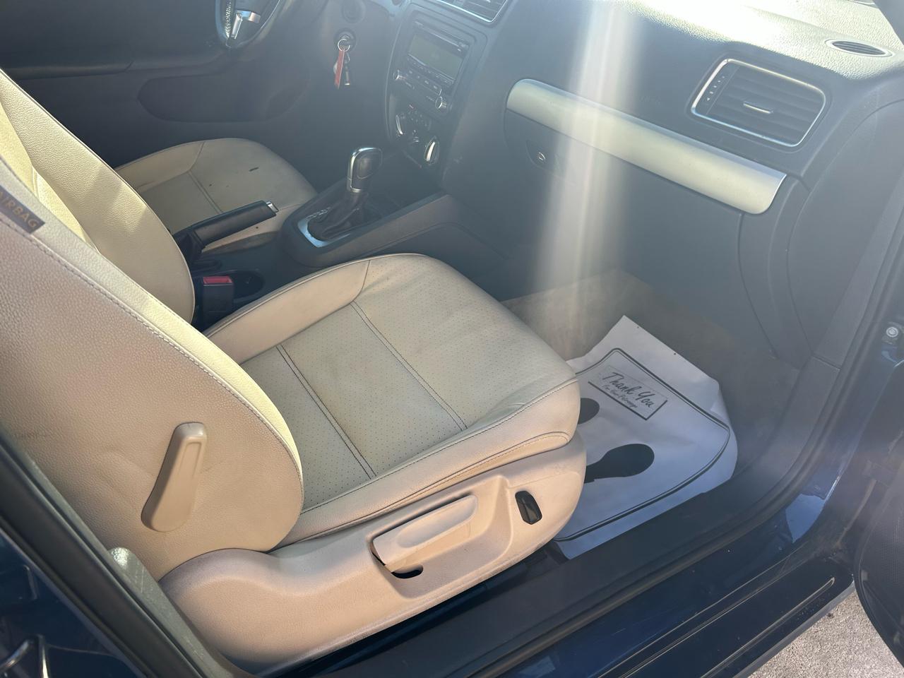 Volkswagen Jetta SE 2013