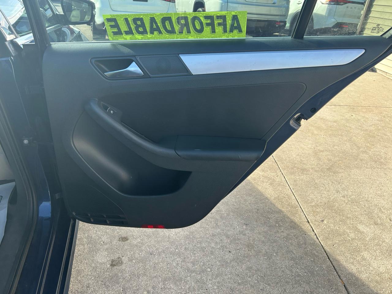 Volkswagen Jetta SE 2013