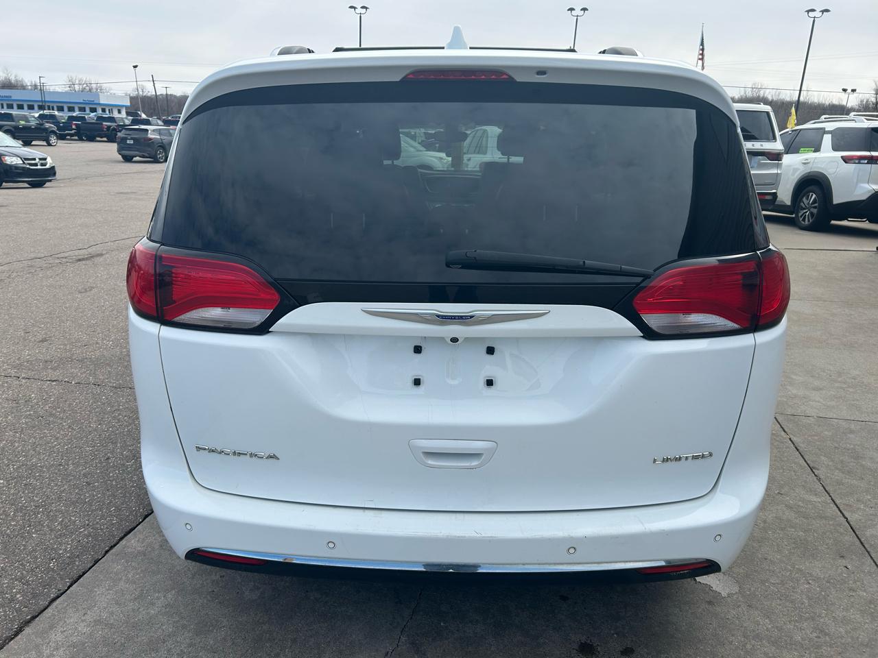 Chrysler Pacifica Limited 2019