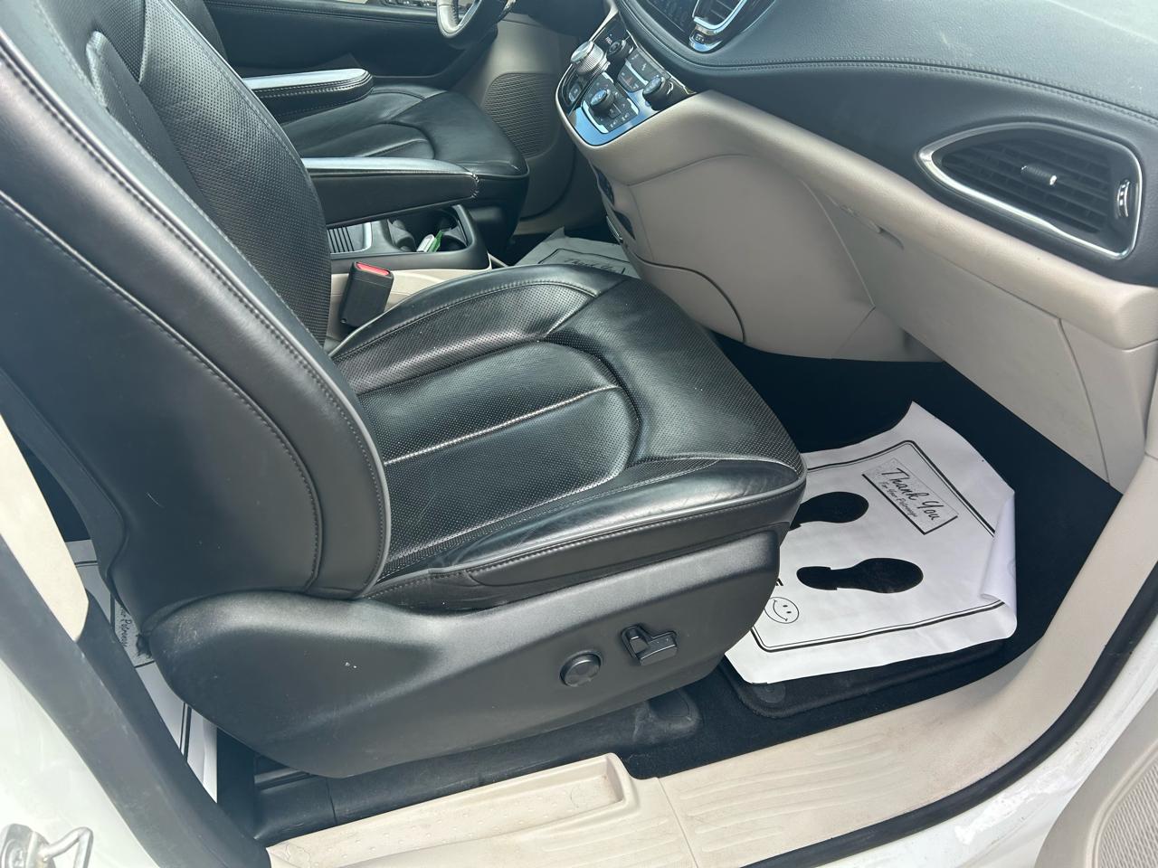 Chrysler Pacifica Limited 2019