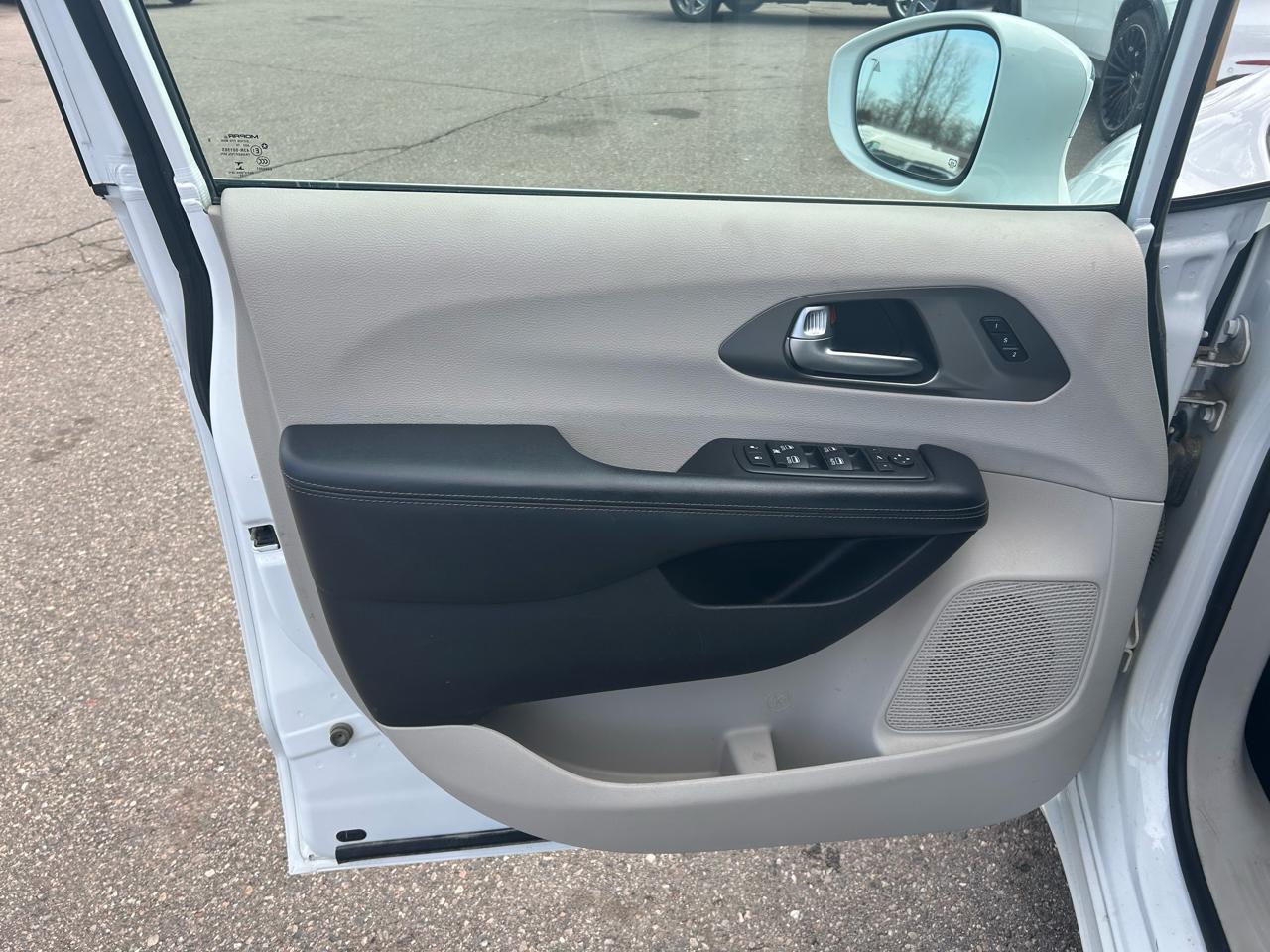 Chrysler Pacifica Limited 2019