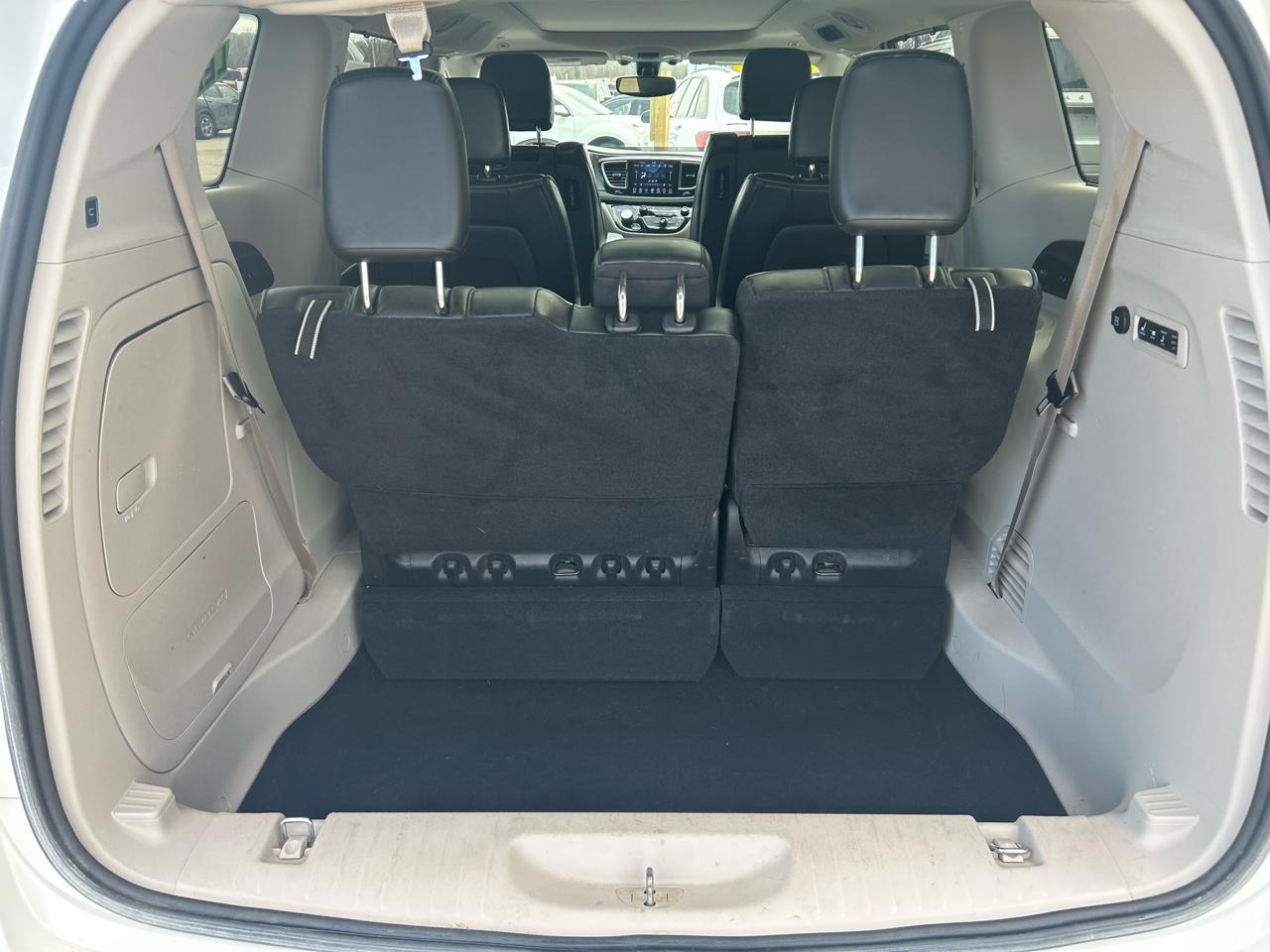 Chrysler Pacifica Limited 2019