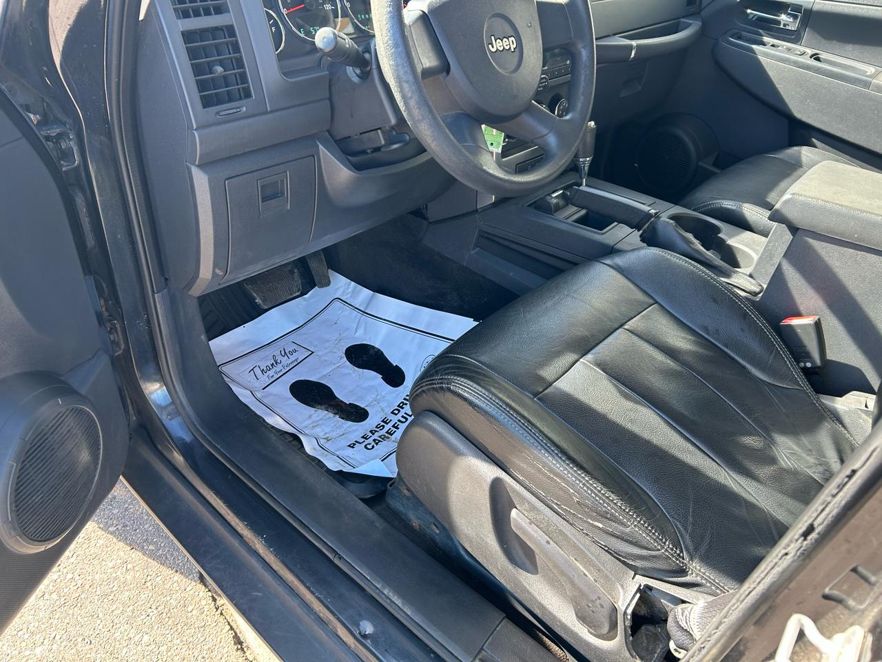 Jeep Liberty Sport 4WD 2009