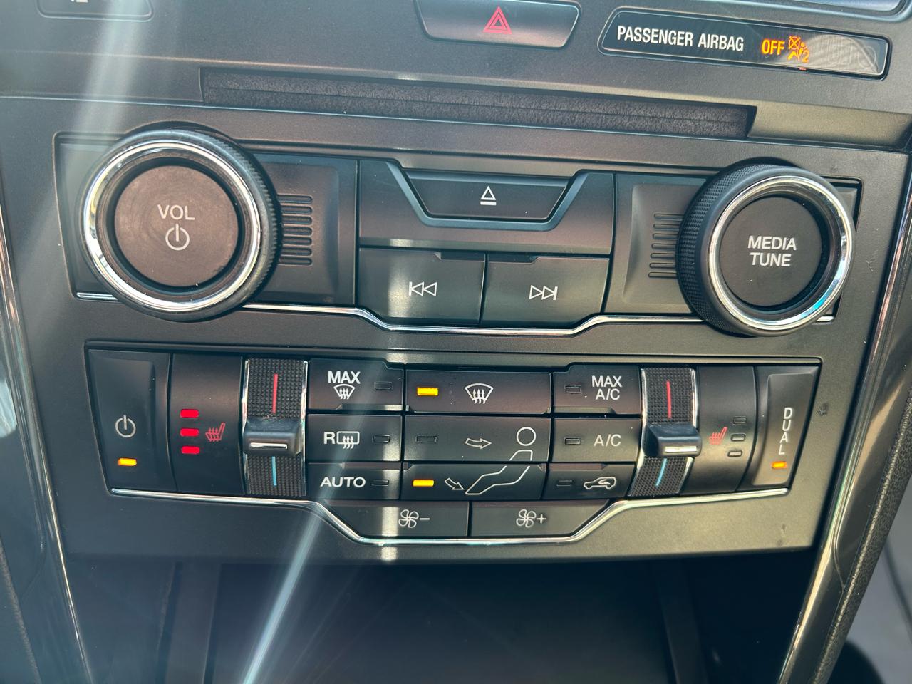 Ford Explorer XLT 4WD 2016