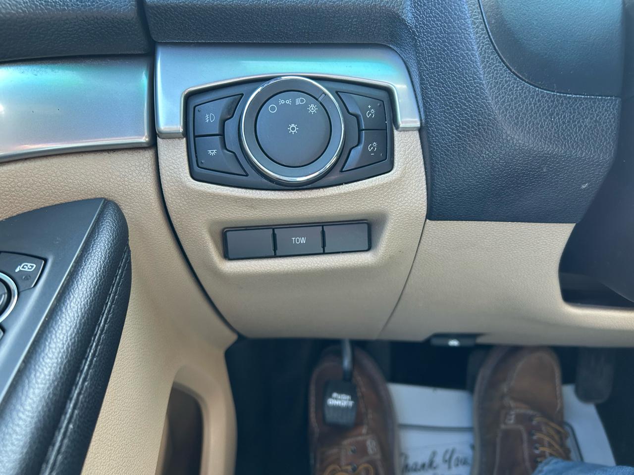 Ford Explorer XLT 4WD 2016