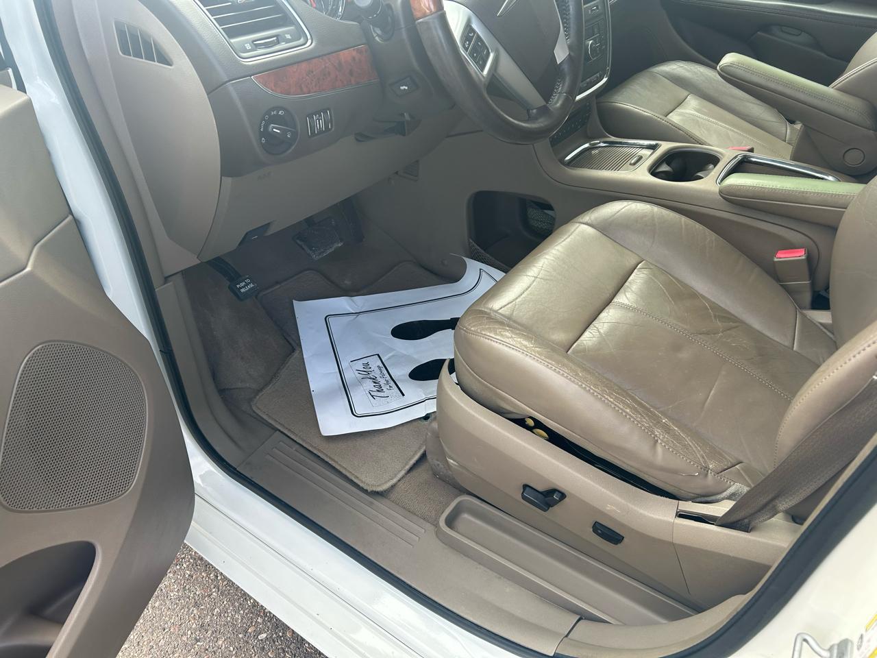 Chrysler Town & Country Limited 2012