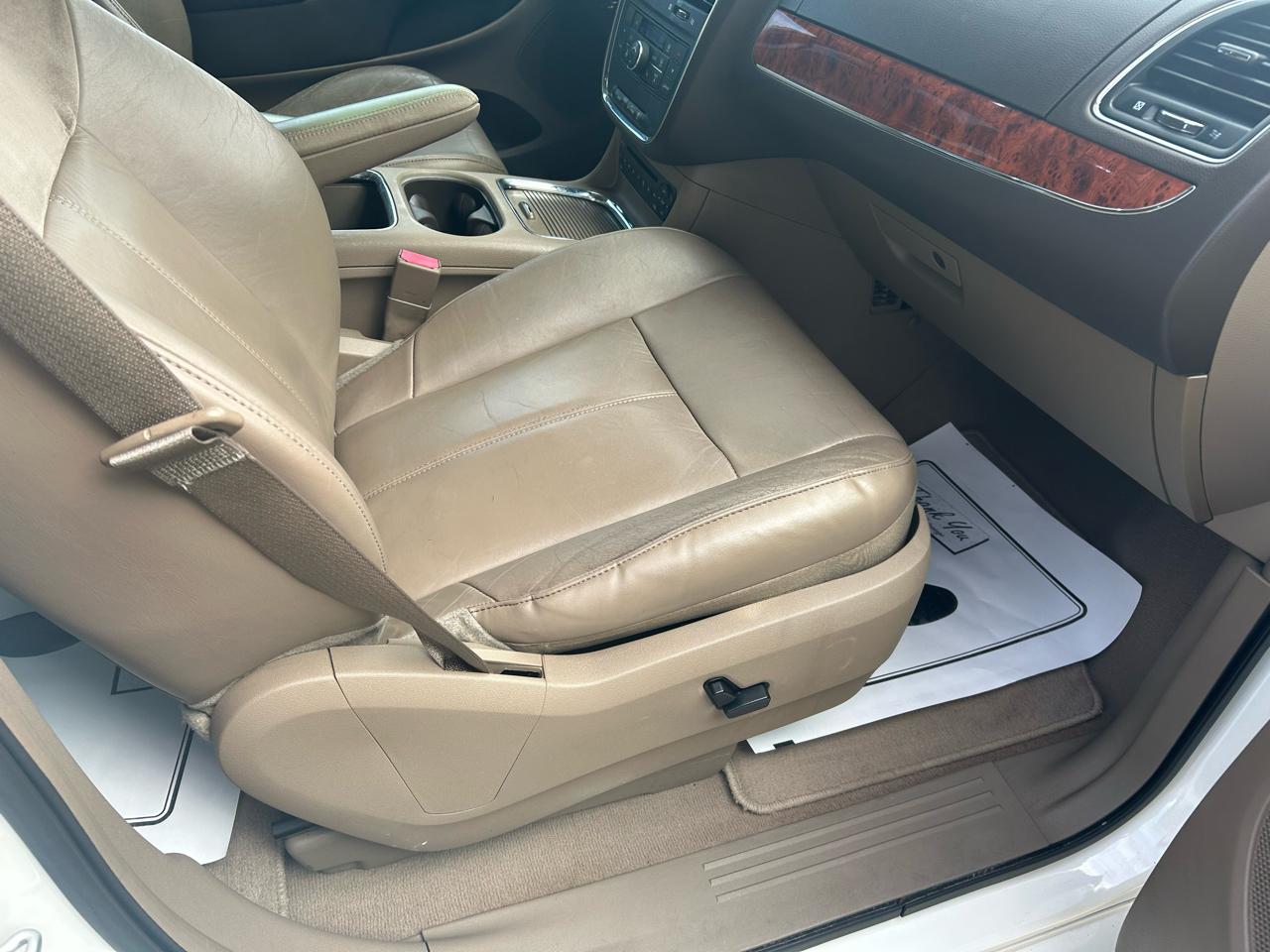 Chrysler Town & Country Limited 2012