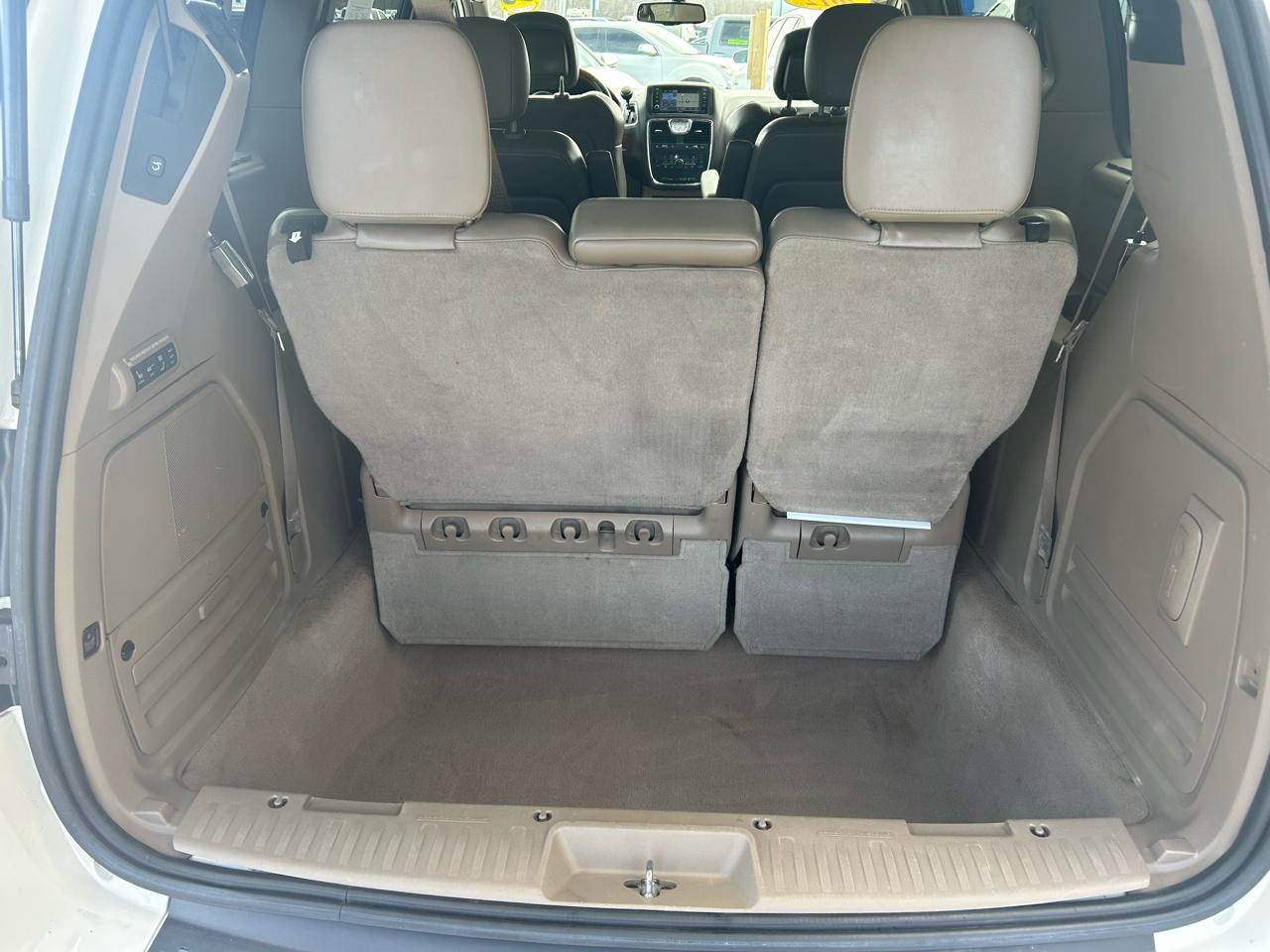 Chrysler Town & Country Limited 2012