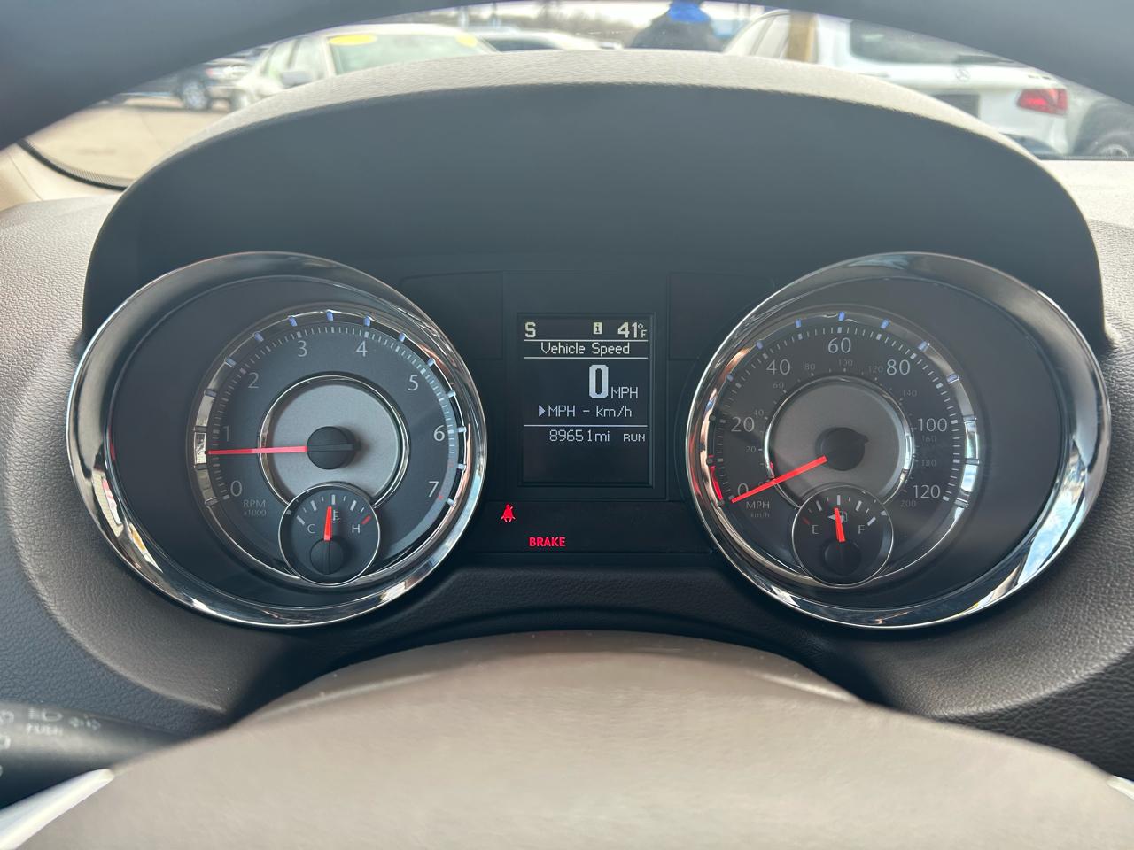 Chrysler Town & Country Limited 2012