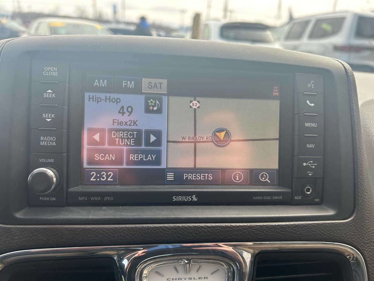 Chrysler Town & Country Limited 2012