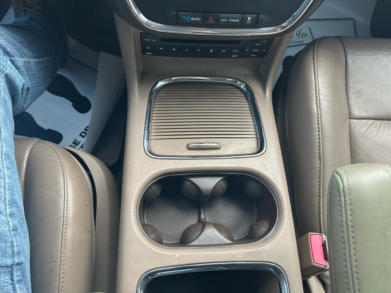 Chrysler Town & Country Limited 2012