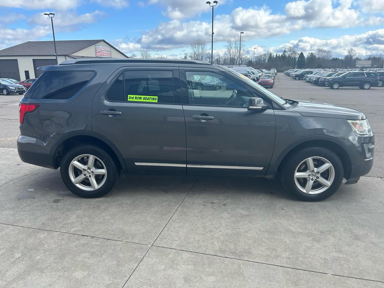 Ford Explorer XLT 4WD 2017