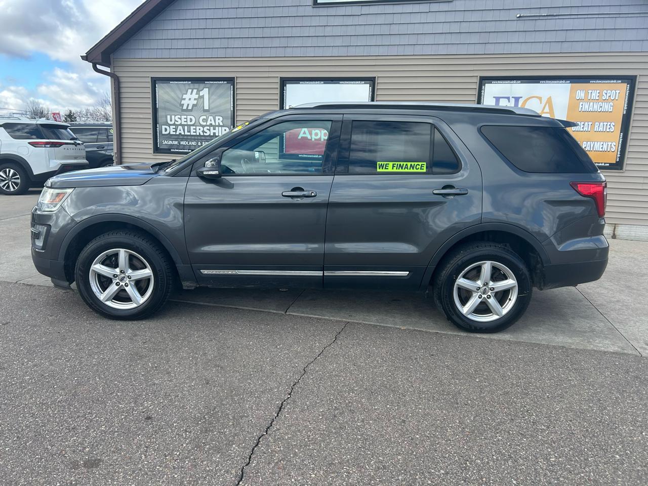 Ford Explorer XLT 4WD 2017