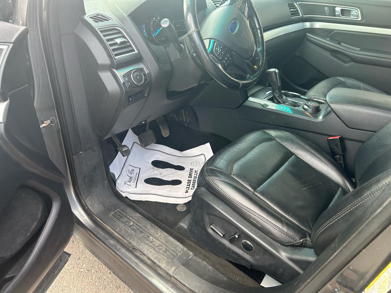 Ford Explorer XLT 4WD 2017