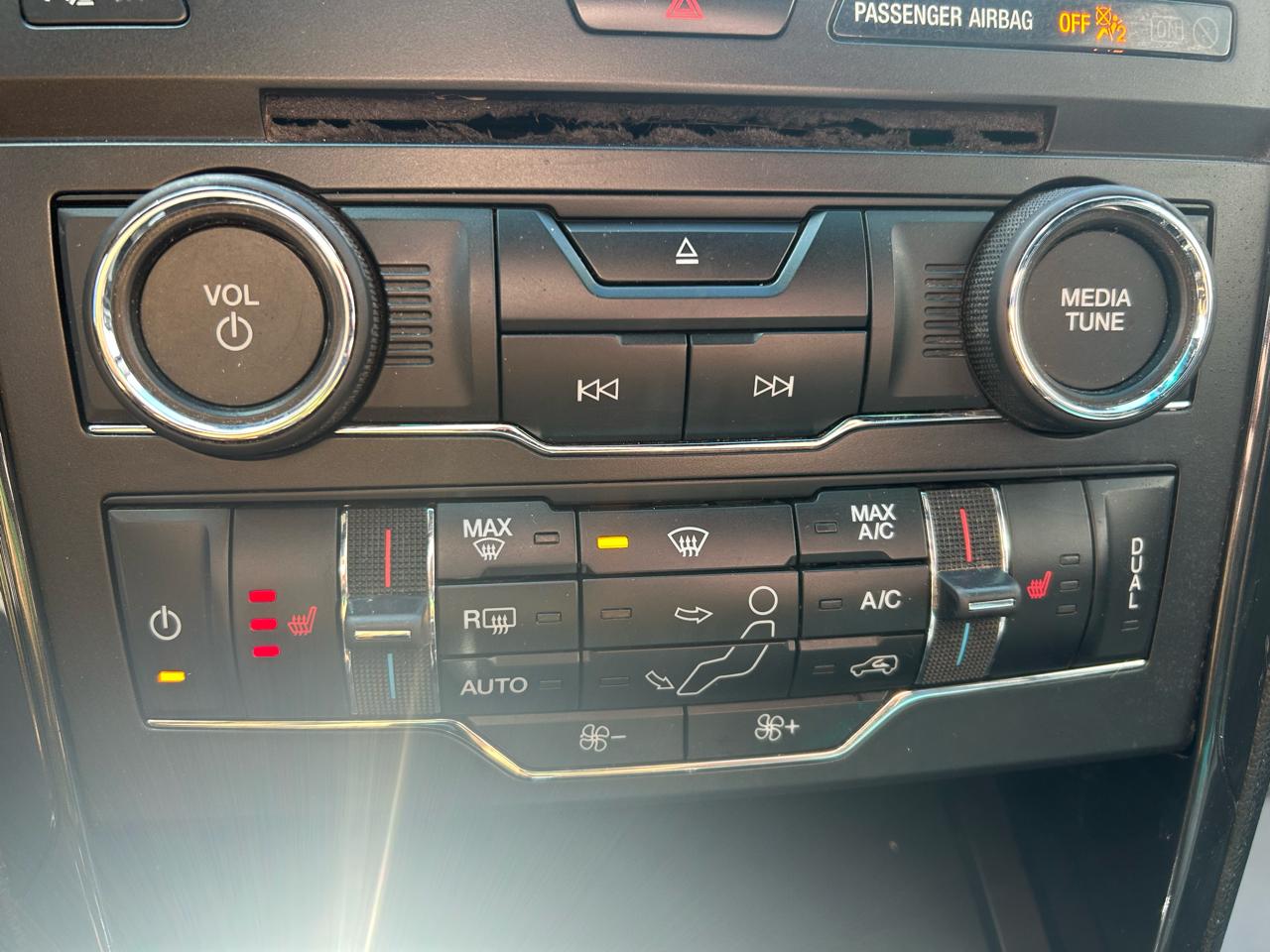 Ford Explorer XLT 4WD 2017